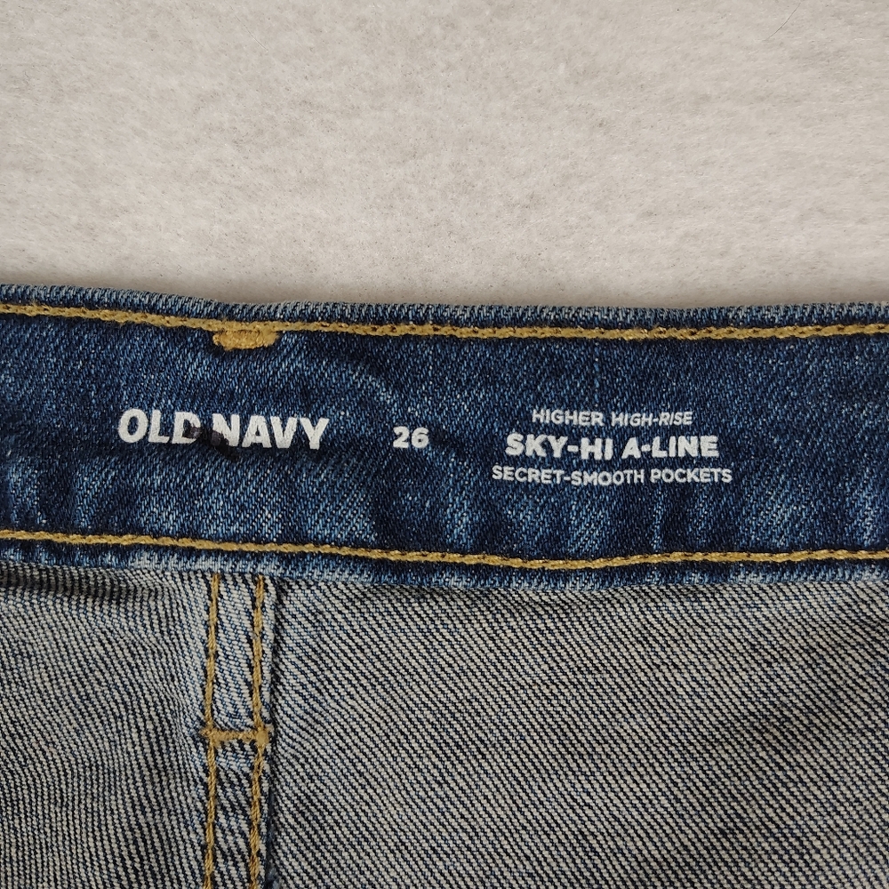 NWT Old Navy higher High Rise Sky-Hi Distressed A Line Shorts In Blue Size 26W - Picture 4 of 6